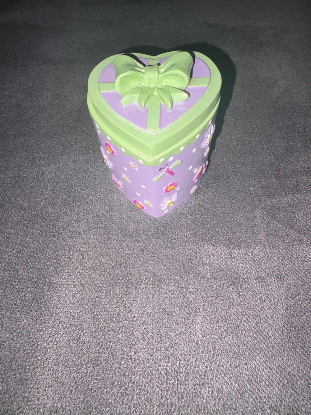 Vintage y2k Claire's trinket box